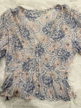 Abercrombie & Fitch Floral Button-Front Top